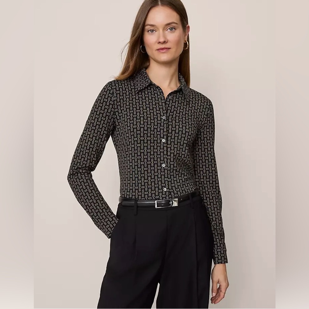 ANN TAYLOR Chainlink Button Down Blouse